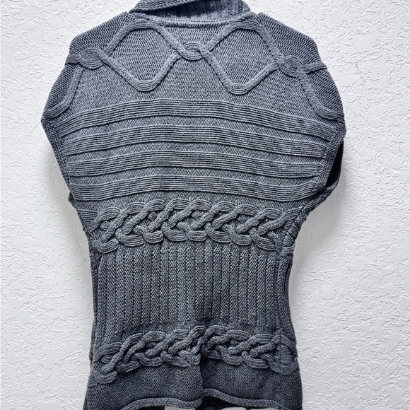 Gray Knit Cardigan with Toggle Closing - Picture 7 of 7